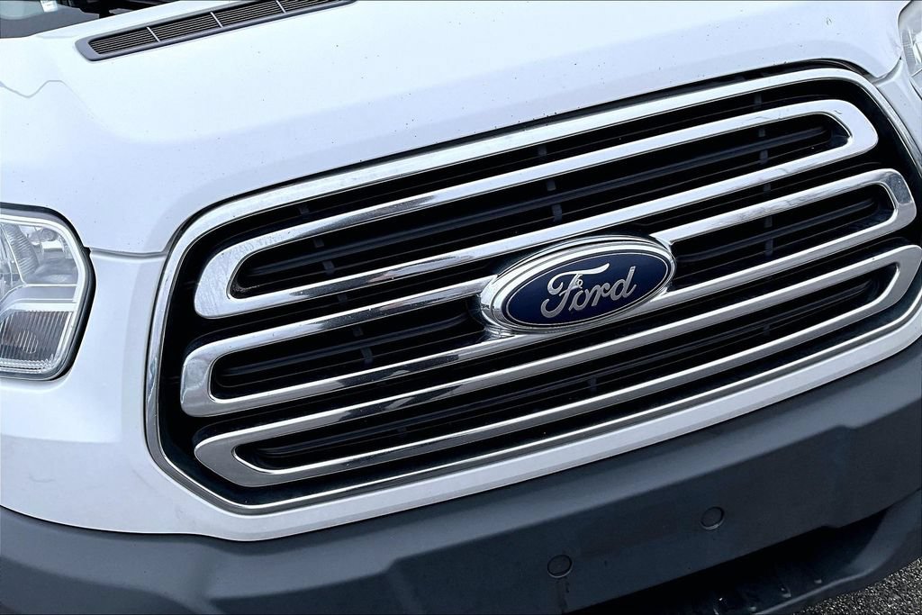 Used 2018 Ford Transit 250 130 Low Roof w/ Exterior Upgrade Package RWD image 30