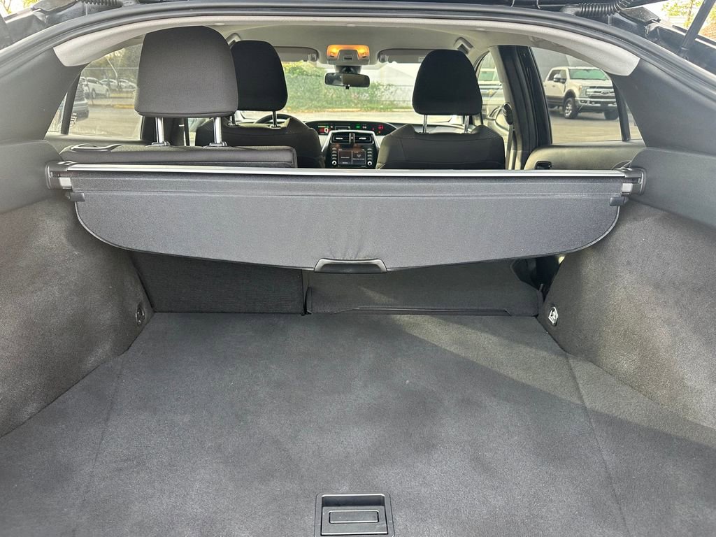 Used 2022 Toyota Prius LE image 49