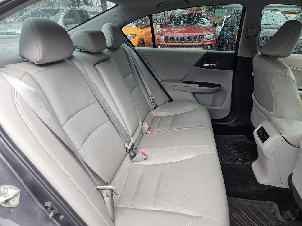 Used 2016 Honda Accord EX-L image 16