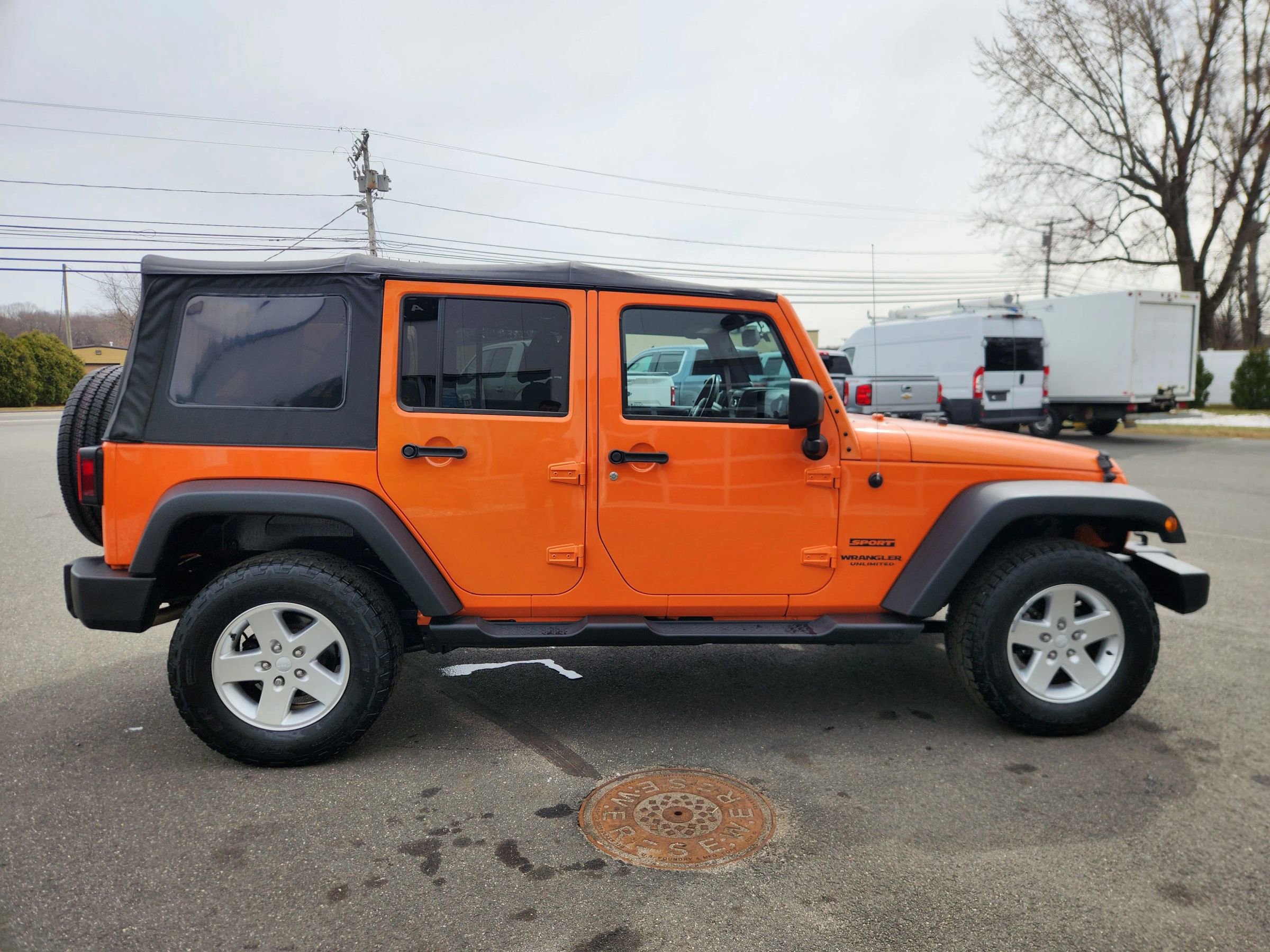 Used 2013 Jeep Wrangler Unlimited Sport AWD/4WD image 19
