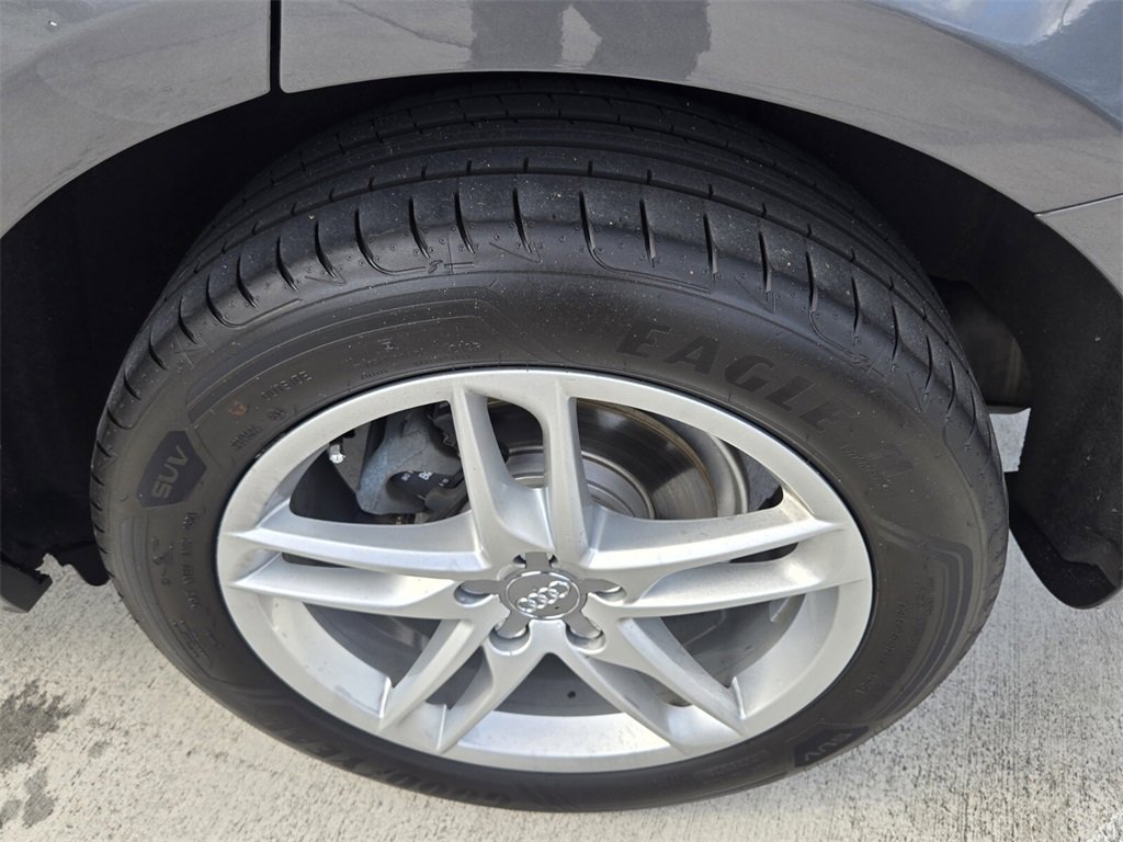 Used 2016 Audi Q5 2.0T Premium Plus w/ Technology Package image 10