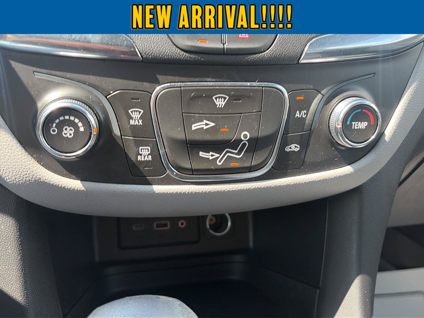 Used 2023 Chevrolet Equinox LT AWD/4WD image 24