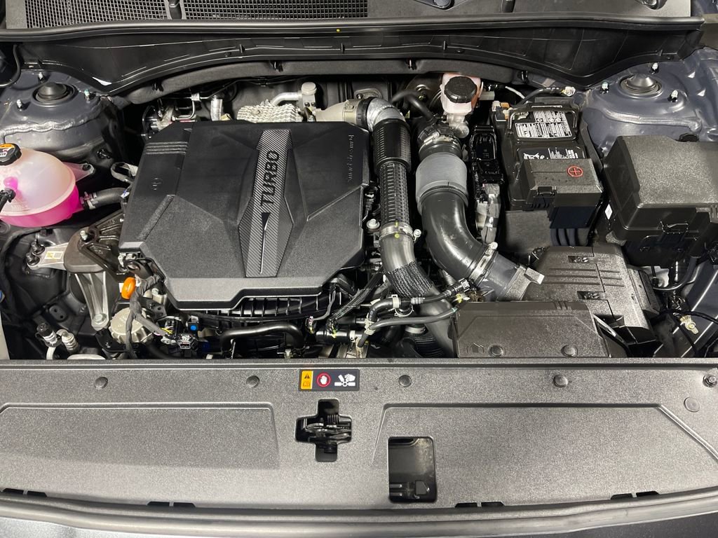 Certified 2023 Hyundai Santa Fe Calligraphy image 9