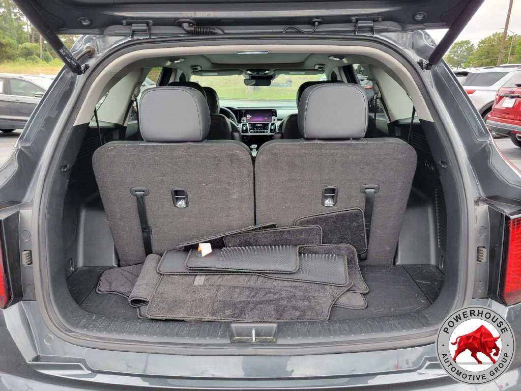 Used 2023 Kia Sorento EX w/ Panoramic Sunroof Package FWD image 14