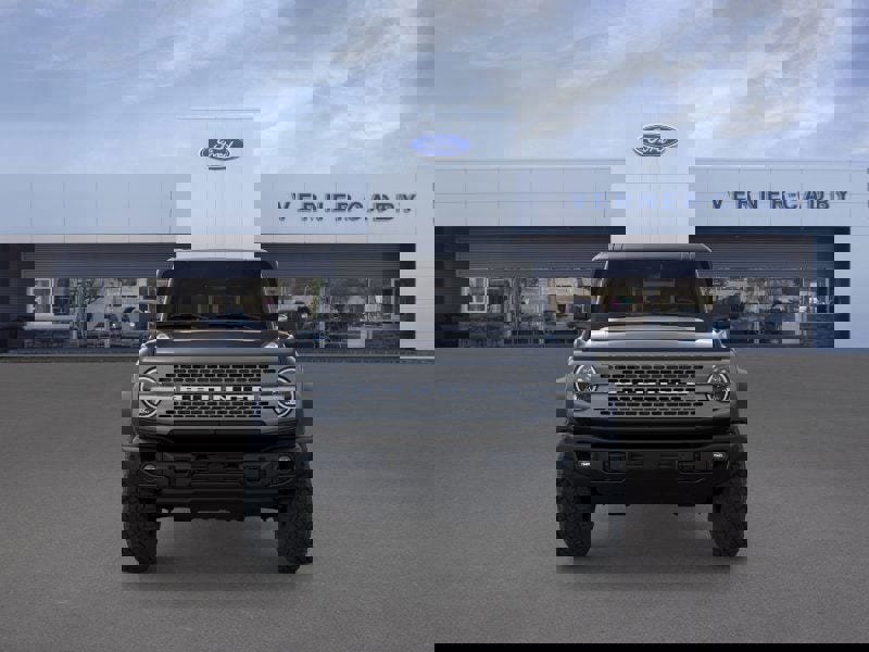New 2025 Ford Bronco Badlands image 6
