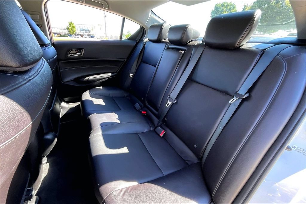 Used 2016 Acura ILX FWD image 32
