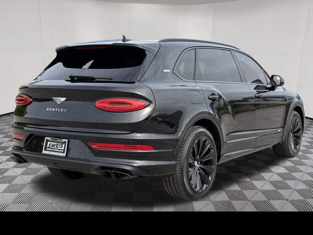 Used 2023 Bentley Bentayga Extended Wheelbase AWD/4WD image 6
