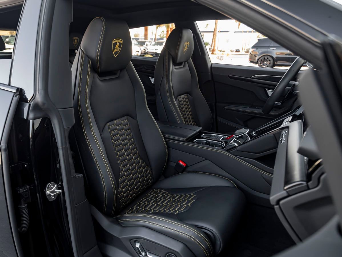 Used 2024 Lamborghini Urus S AWD/4WD image 25