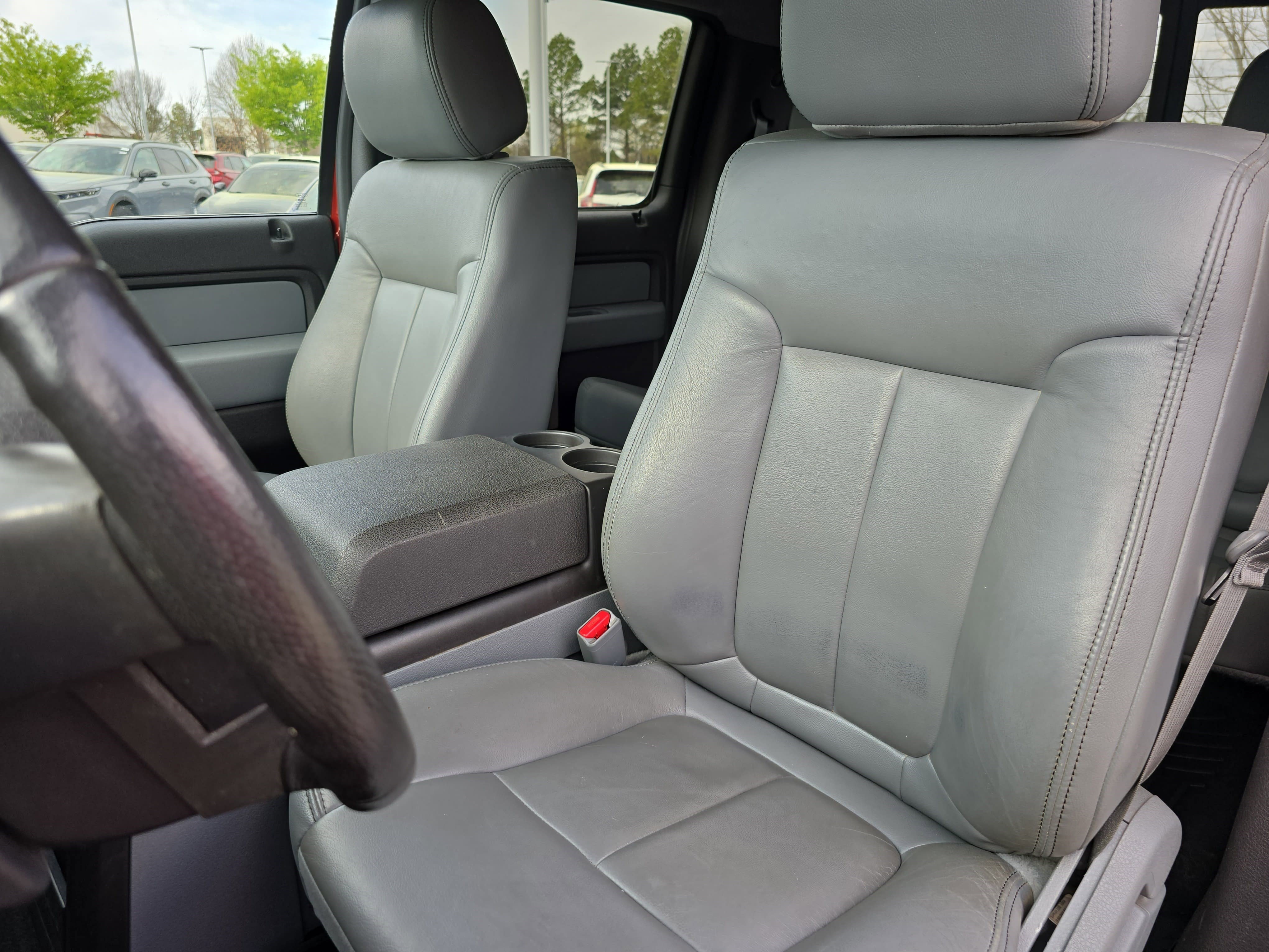 Used 2014 Ford F150 XLT w/ Equipment Group 302A Luxury image 15