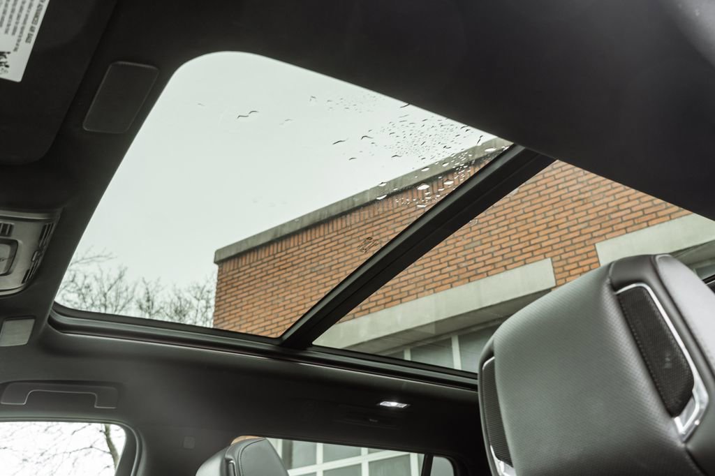 Used 2022 Cadillac Escalade Sport w/ Touring Package image 11