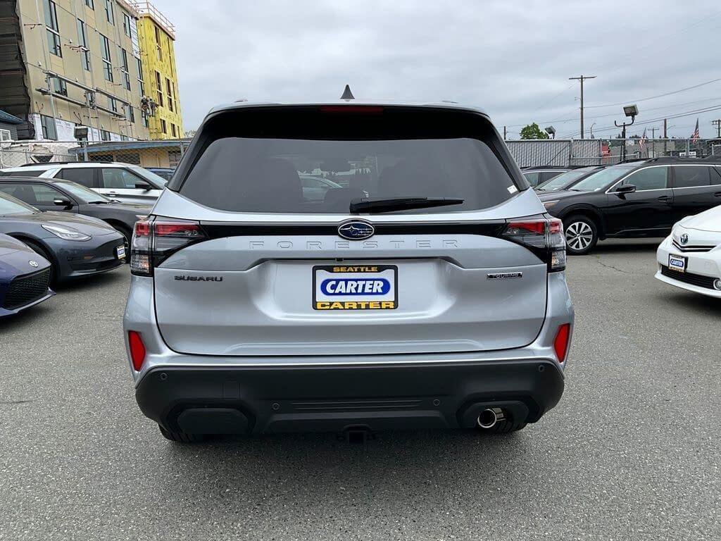 Certified 2025 Subaru Forester Touring AWD/4WD image 7