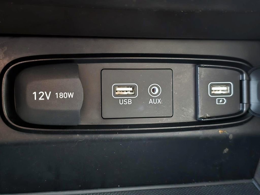 Used 2020 Hyundai Santa Fe SEL image 15