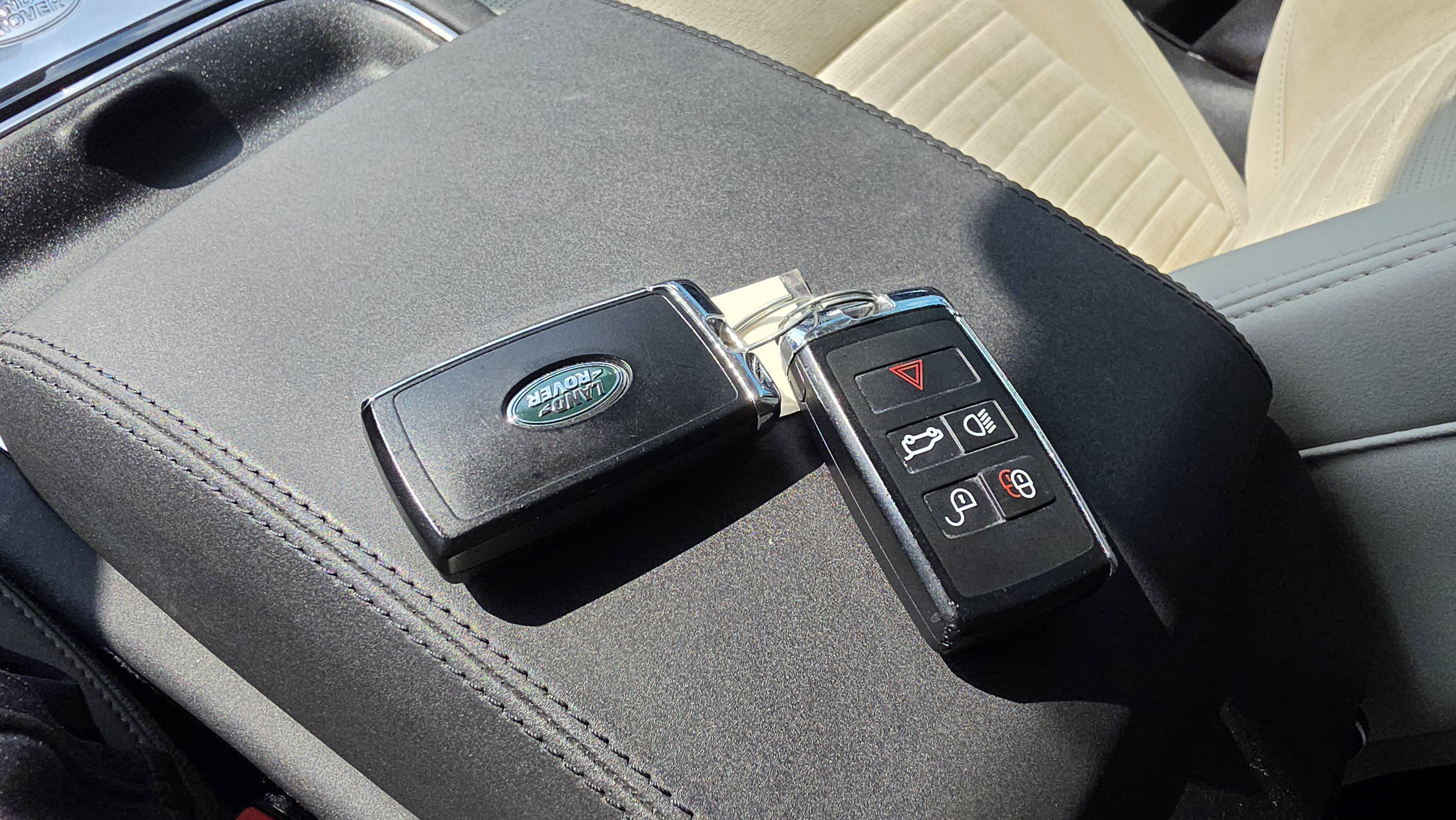 Used 2020 Land Rover Discovery Sport S AWD/4WD image 35