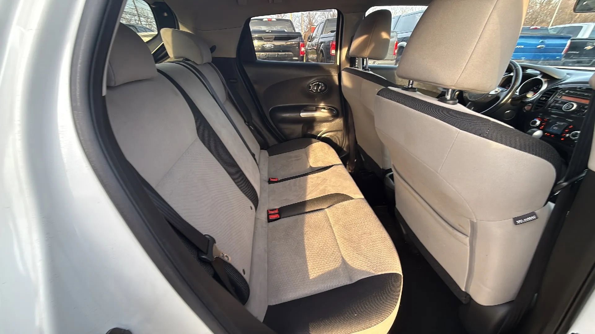 Used 2014 Nissan Juke SV image 15