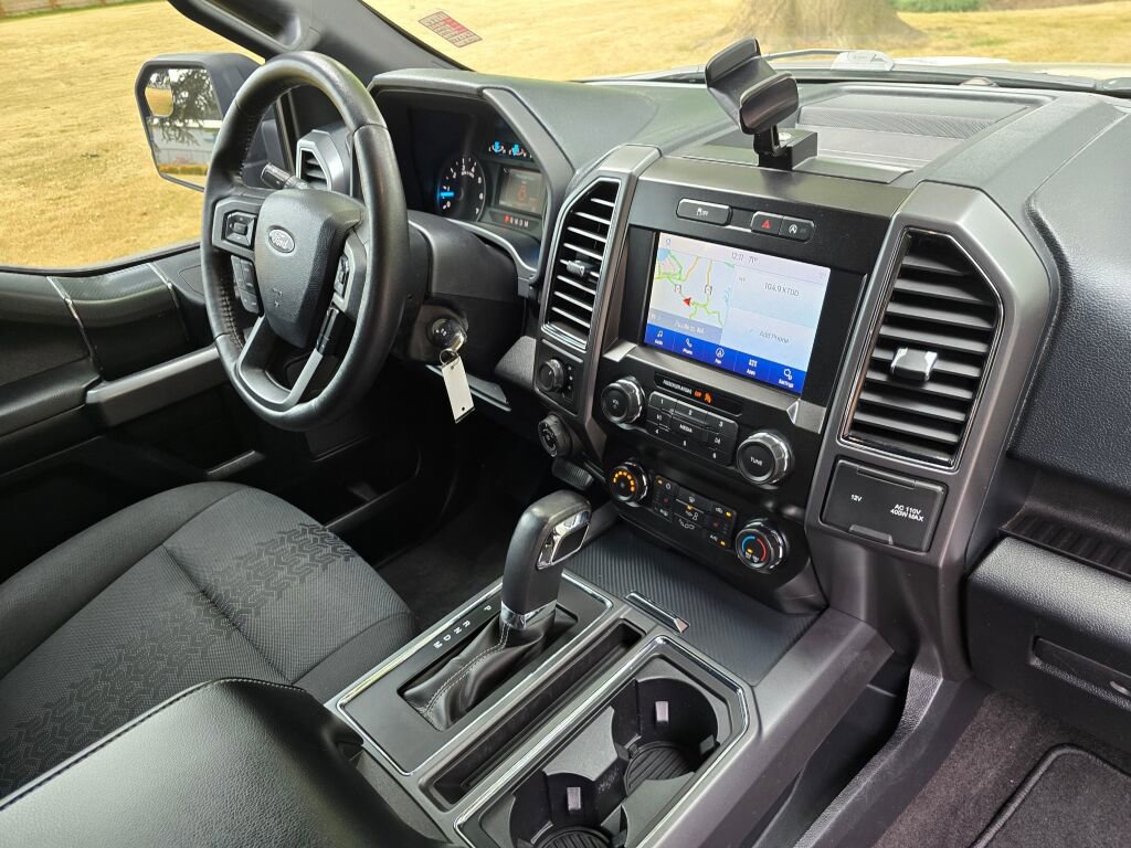 Used 2020 Ford F150 XLT w/ Equipment Group 302A Luxury image 16
