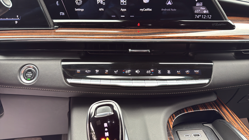 Certified 2024 Cadillac Escalade ESV Premium Luxury w/ LPO, Floor Liner Package AWD/4WD image 43