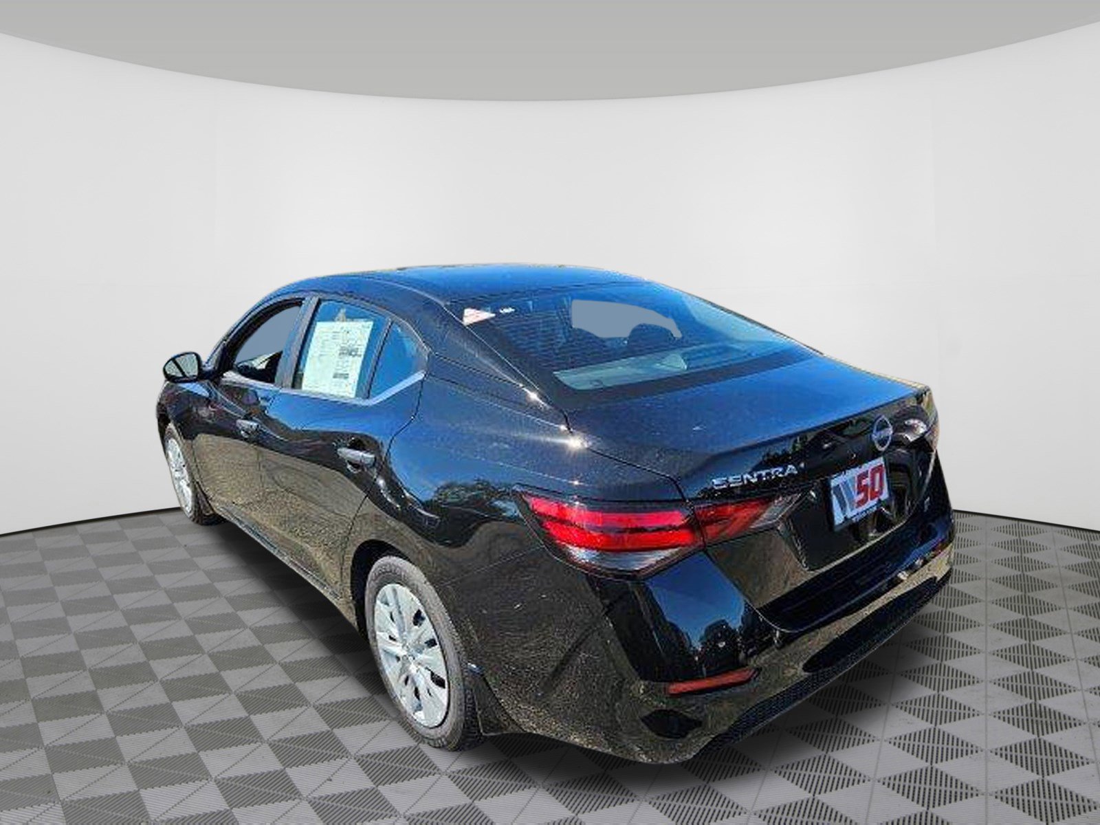 Used 2025 Nissan Sentra S image 8