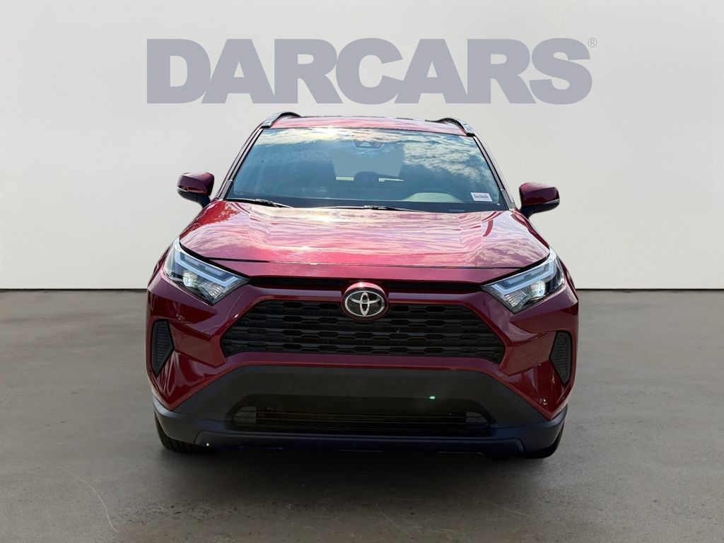 Used 2025 Toyota RAV4 XLE FWD image 2