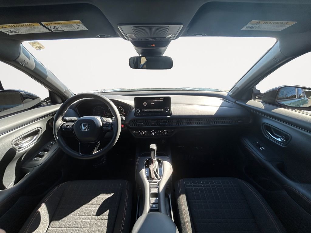 Used 2025 Honda HR-V Sport image 13