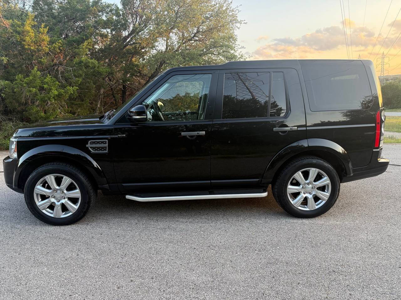 Used 2016 Land Rover LR4 HSE Silver Edition AWD/4WD image 4