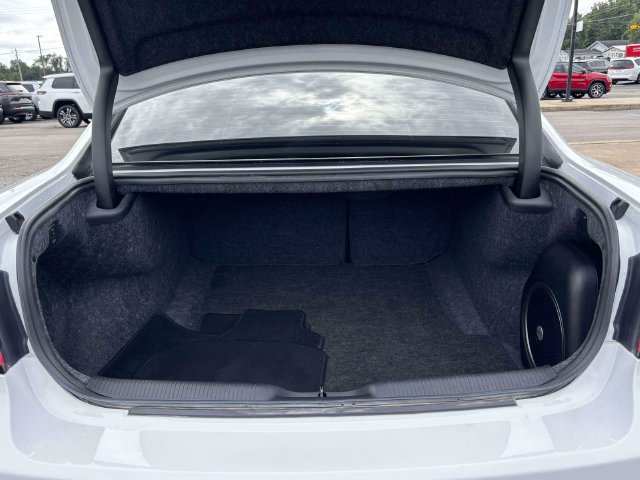 Used 2023 Dodge Charger SXT AWD/4WD image 39