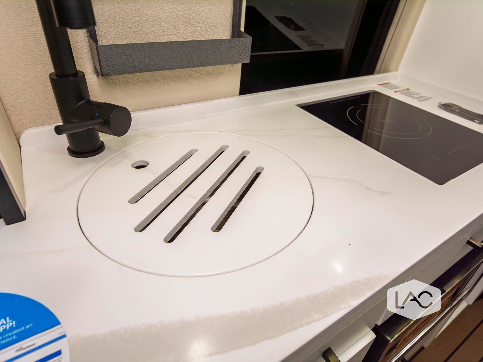 Used 2023 Mercedes-Benz Sprinter 3500 image 19