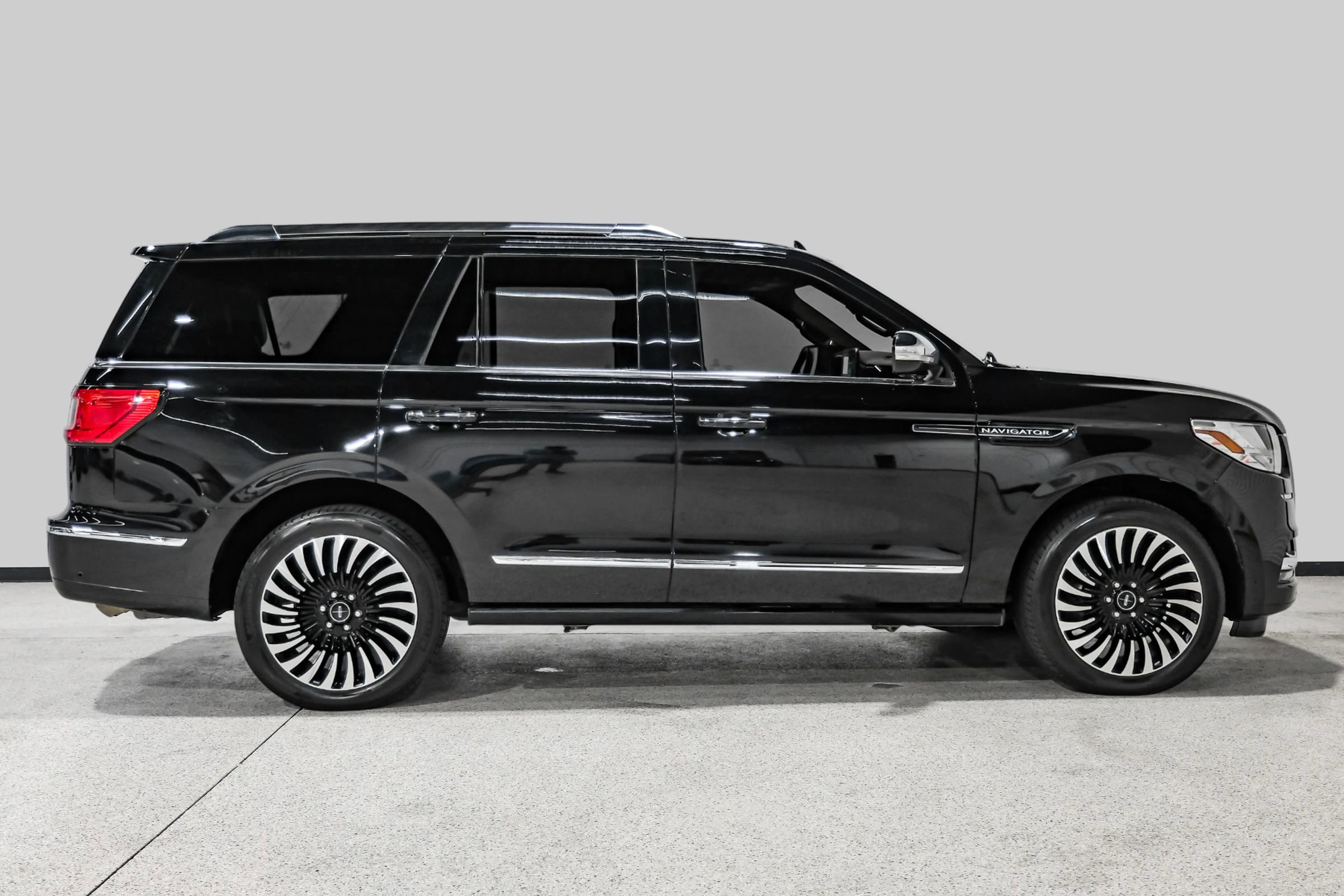 Used 2020 Lincoln Navigator Black Label image 5