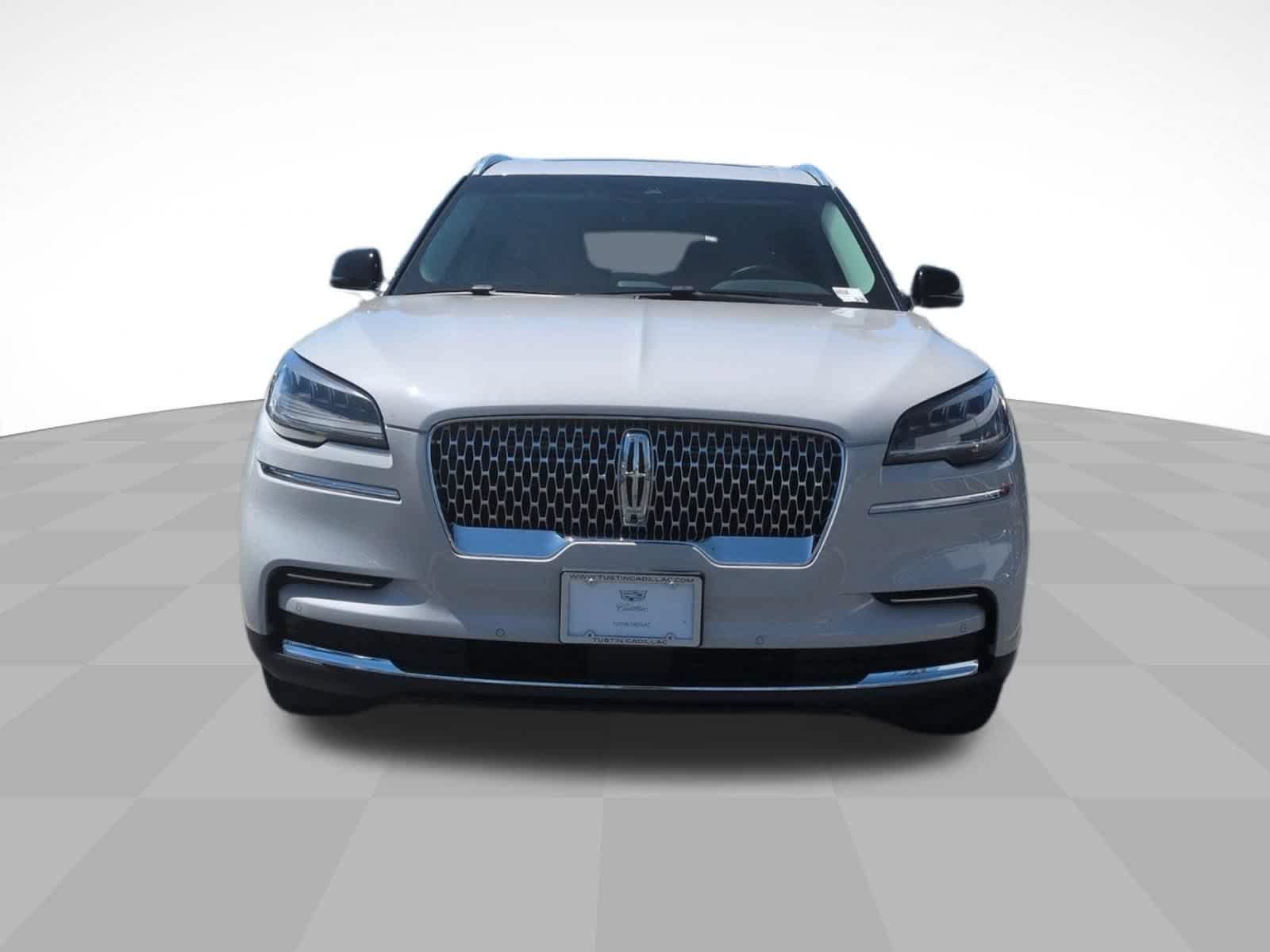 Used 2024 Lincoln Aviator Reserve w/ Equipment Group 201A AWD/4WD image 2