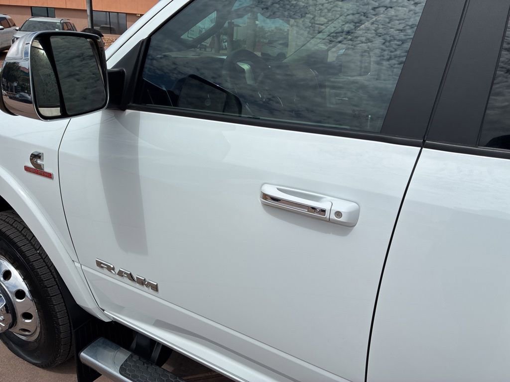Used 2022 RAM 3500 Laramie image 27