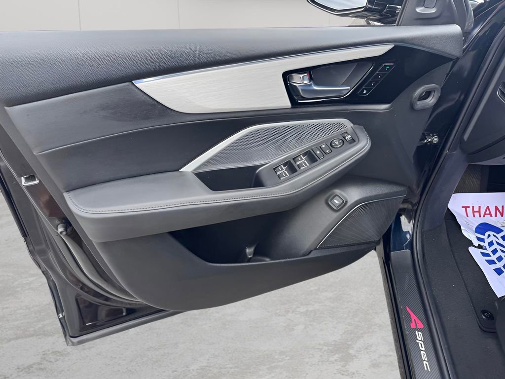 Used 2025 Acura MDX FWD image 18