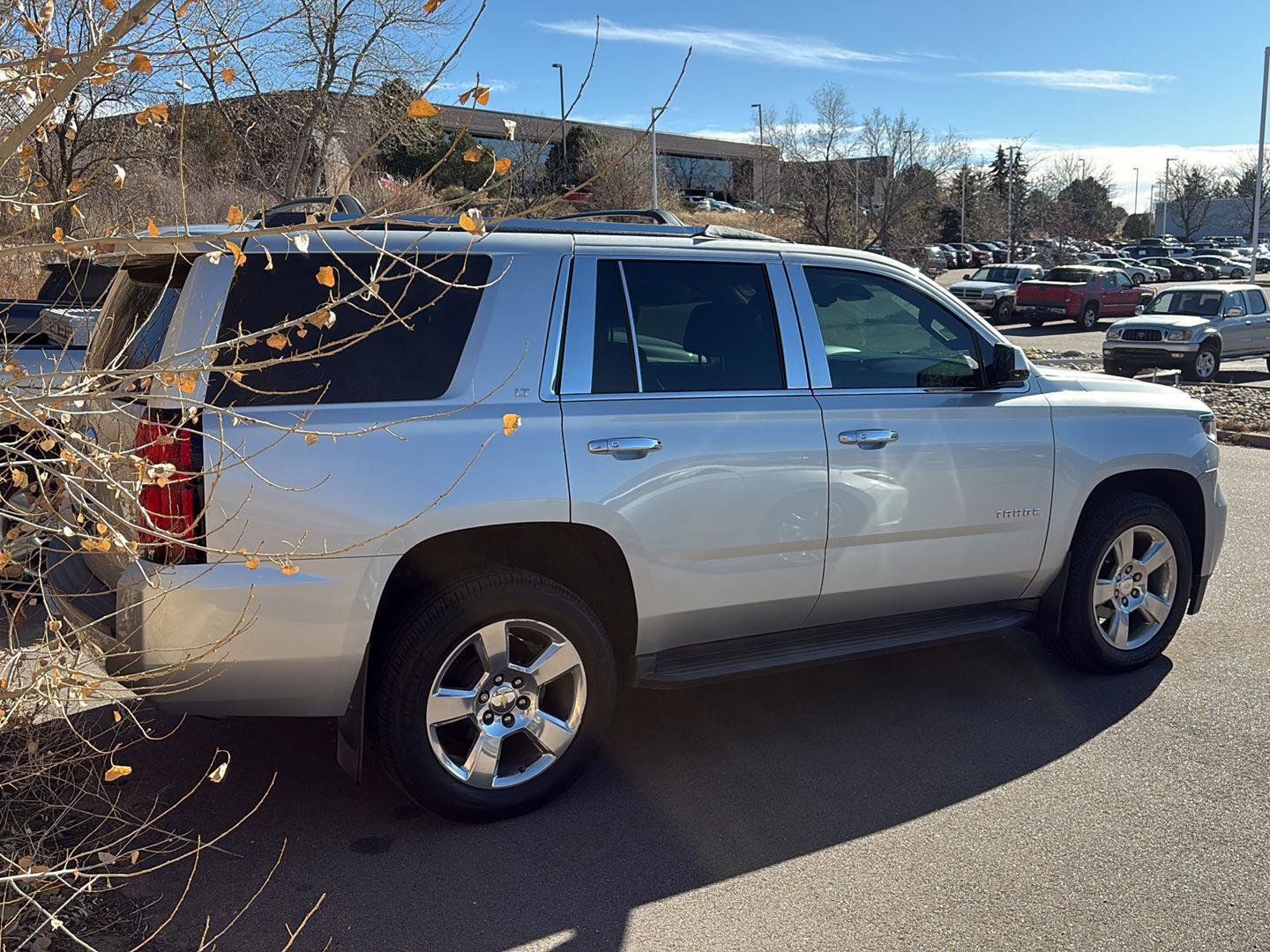 Used 2015 Chevrolet Tahoe LT w/ Luxury Package image 4