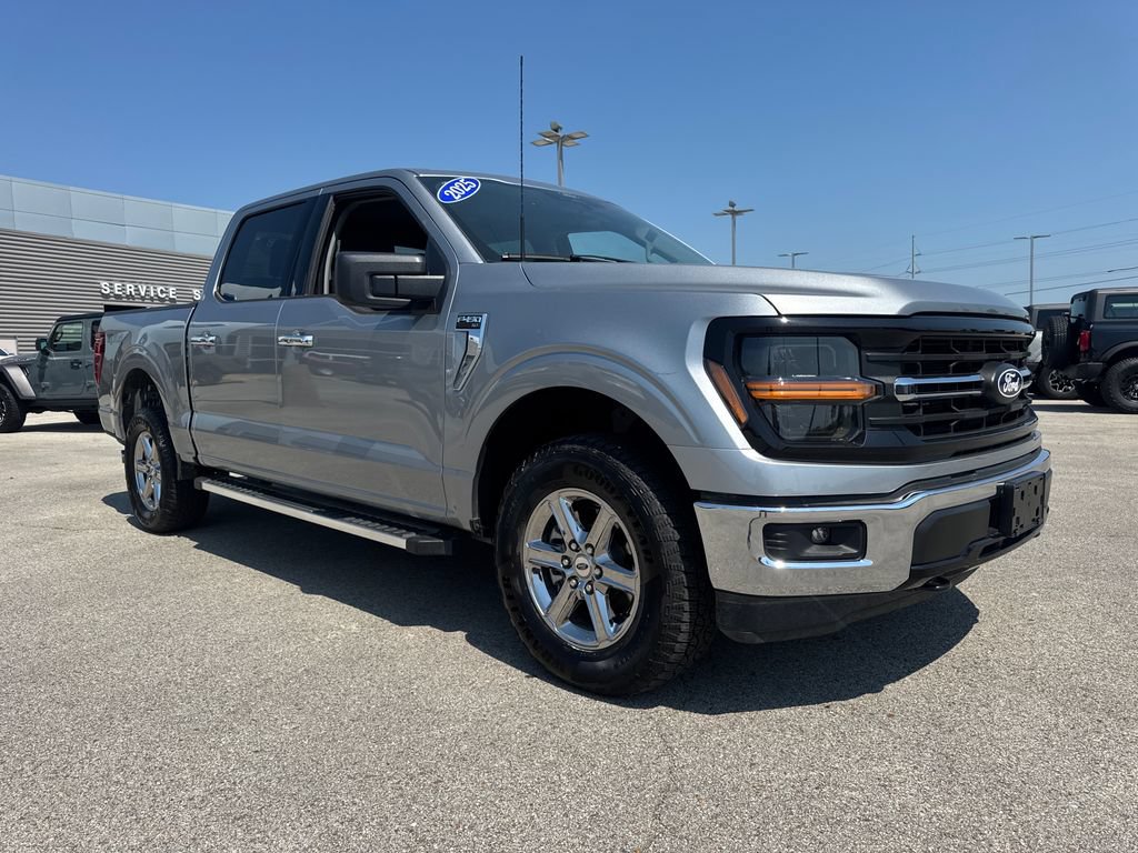 Used 2025 Ford F150 XLT w/ Equipment Group 301A Standard AWD/4WD image 8