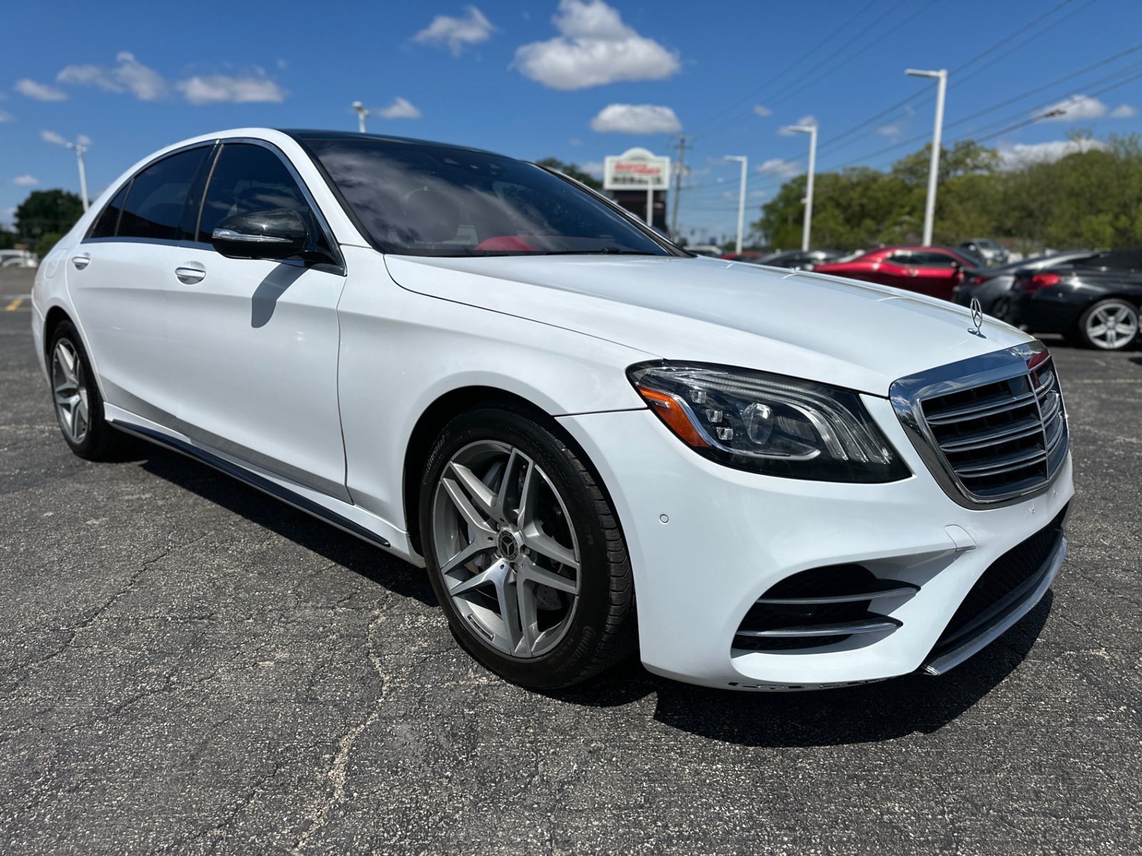 Used 2018 Mercedes-Benz S 560 4MATIC Sedan w/ AMG Line Exterior image 7