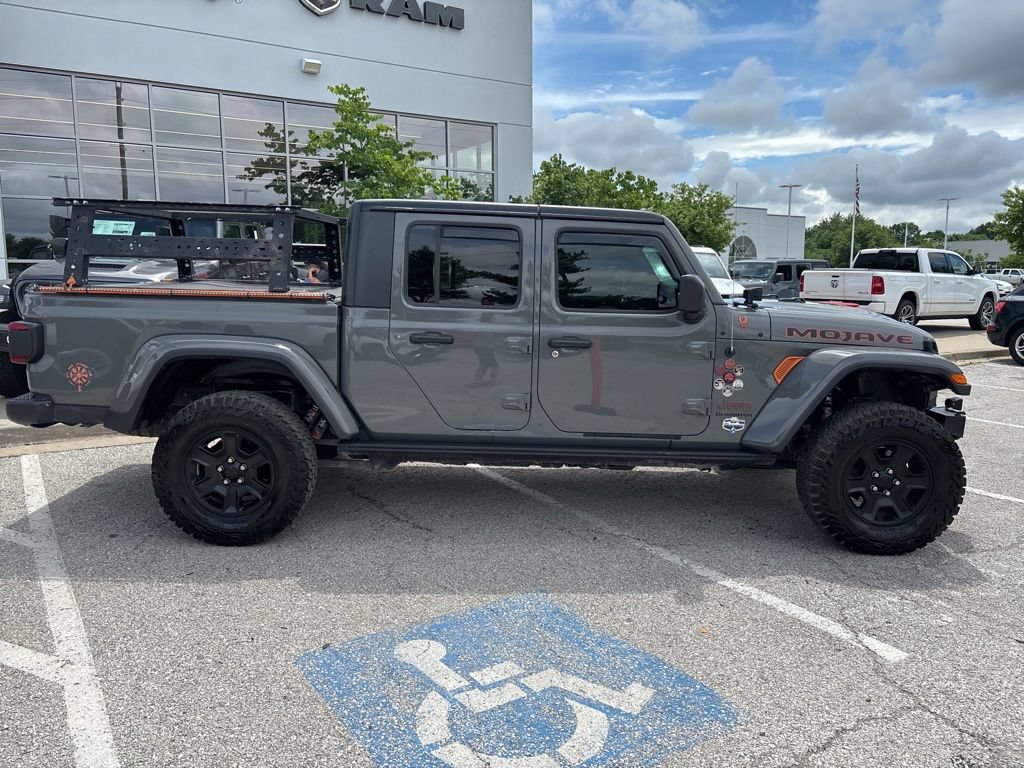 Used 2020 Jeep Gladiator Mojave AWD/4WD image 32