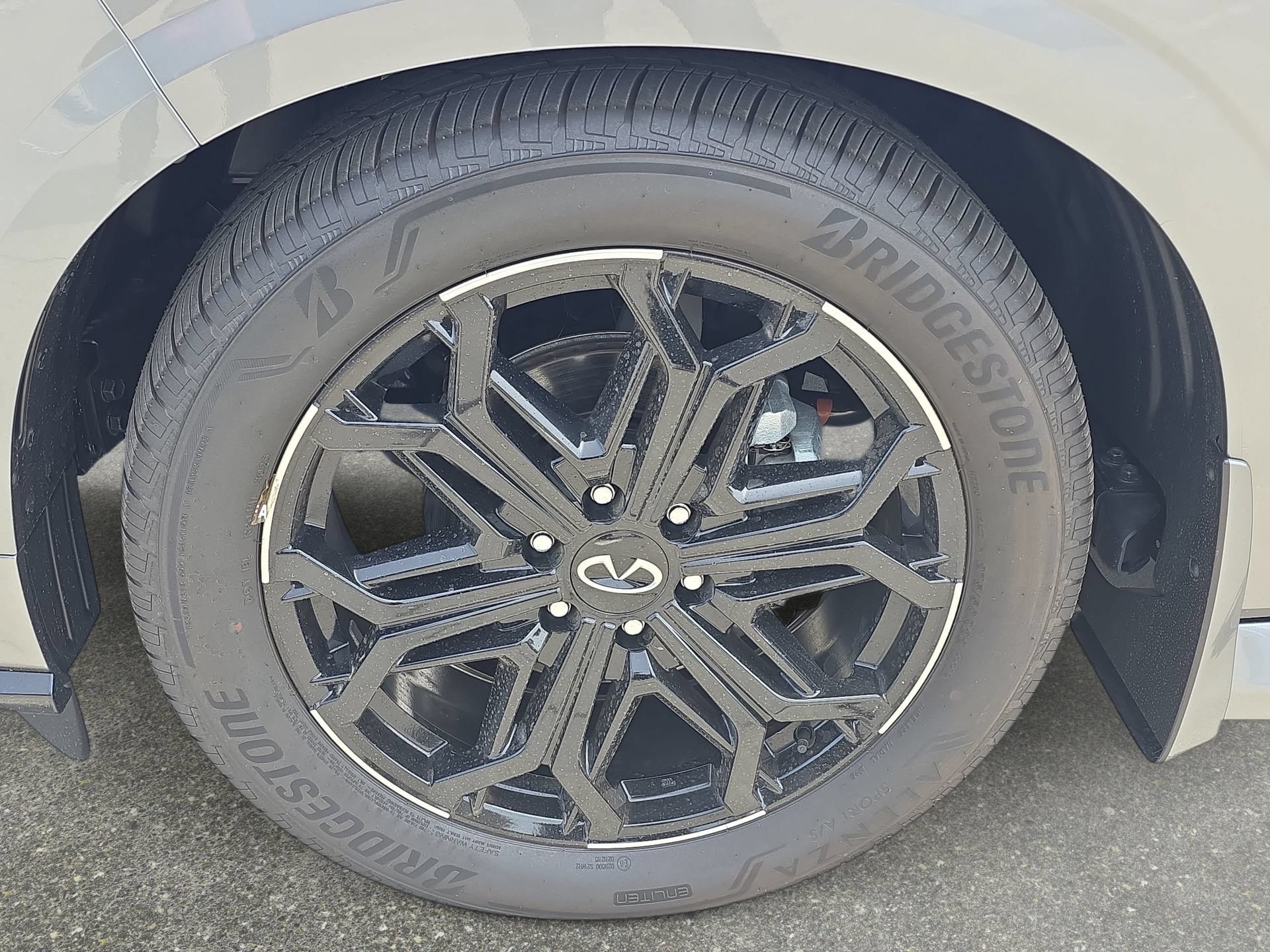 New 2026 INFINITI QX80 4WD w/ Sport Exterior Package image 31