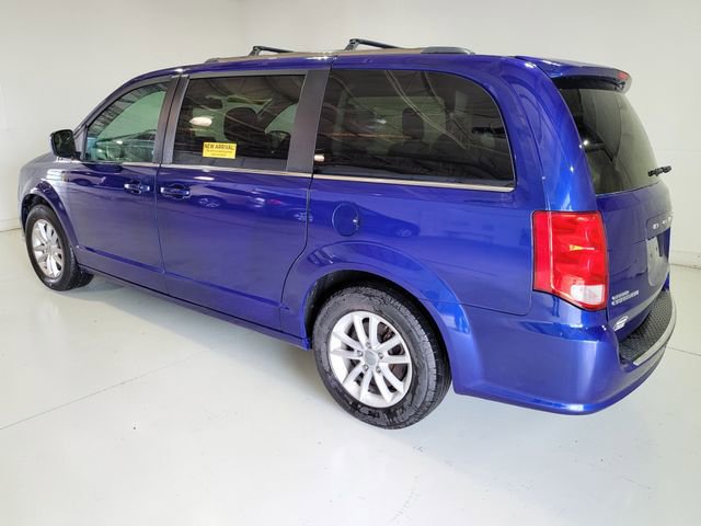 Used 2019 Dodge Grand Caravan SXT w/ Rear Park Assist Package image 17