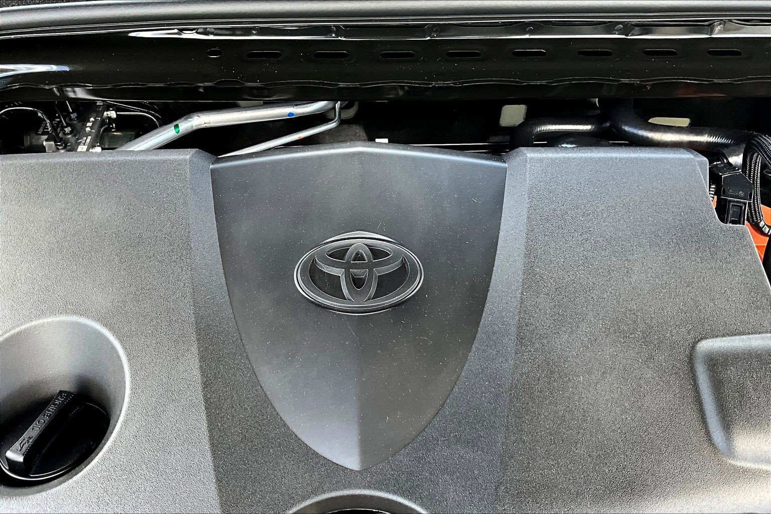 Used 2026 Toyota Camry XLE w/ Premium Plus Package FWD image 34