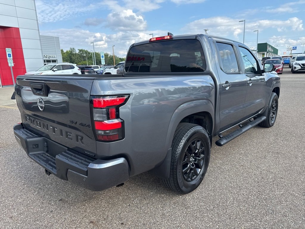 Used 2023 Nissan Frontier SV w/ Midnight Edition Package image 9