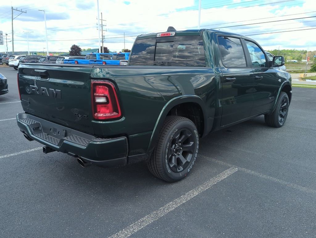 New 2026 RAM 1500 4x4 Crew Cab image 8