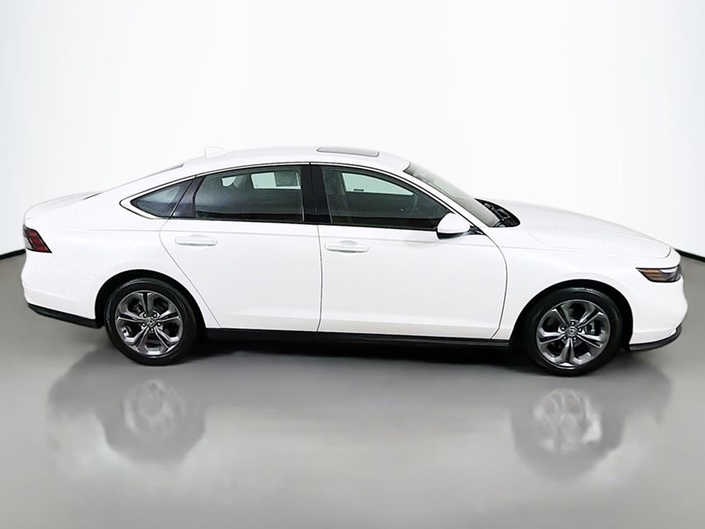 Used 2024 Honda Accord EX image 14