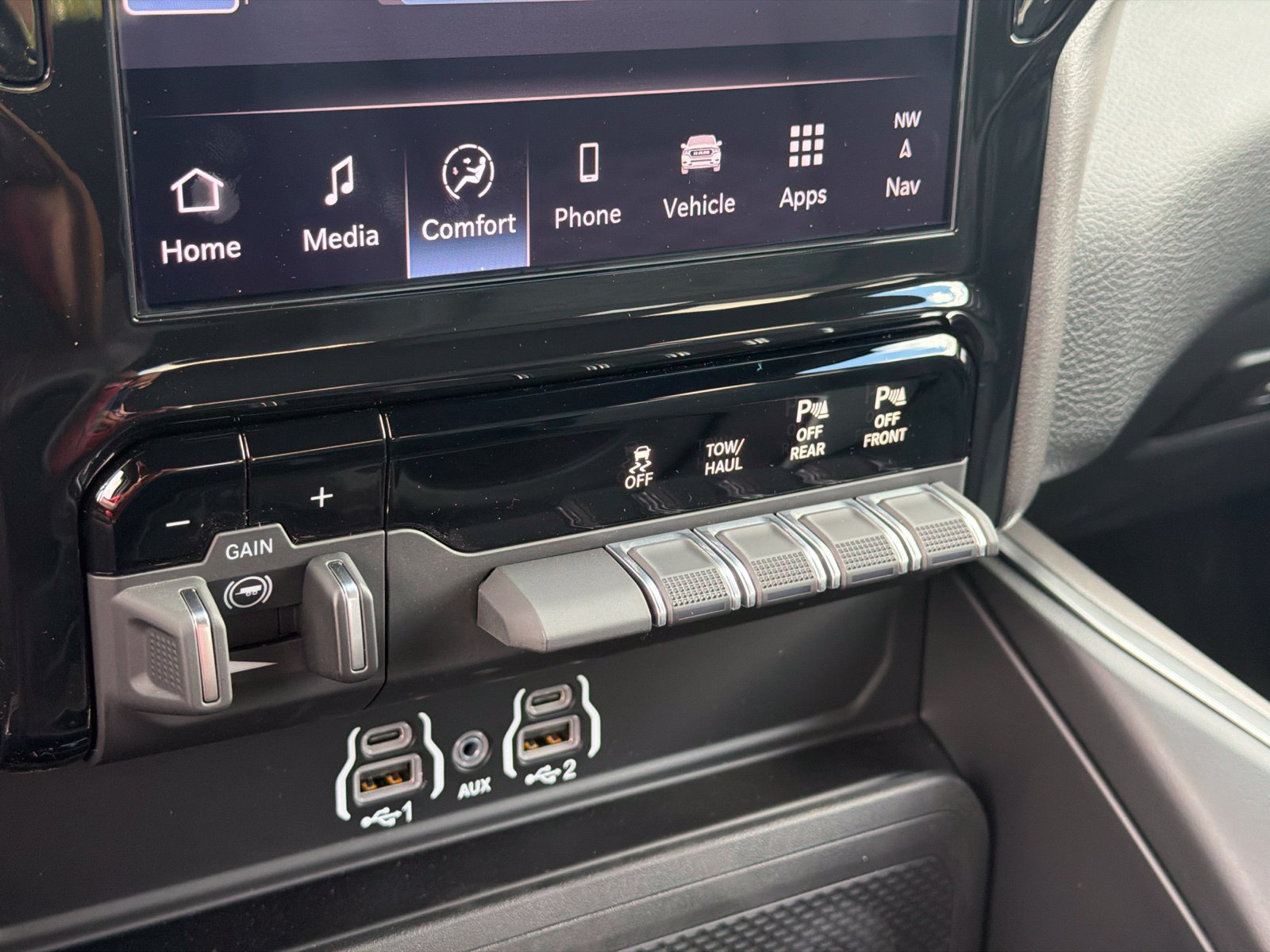 New 2027 RAM 2500 Big Horn AWD/4WD image 25