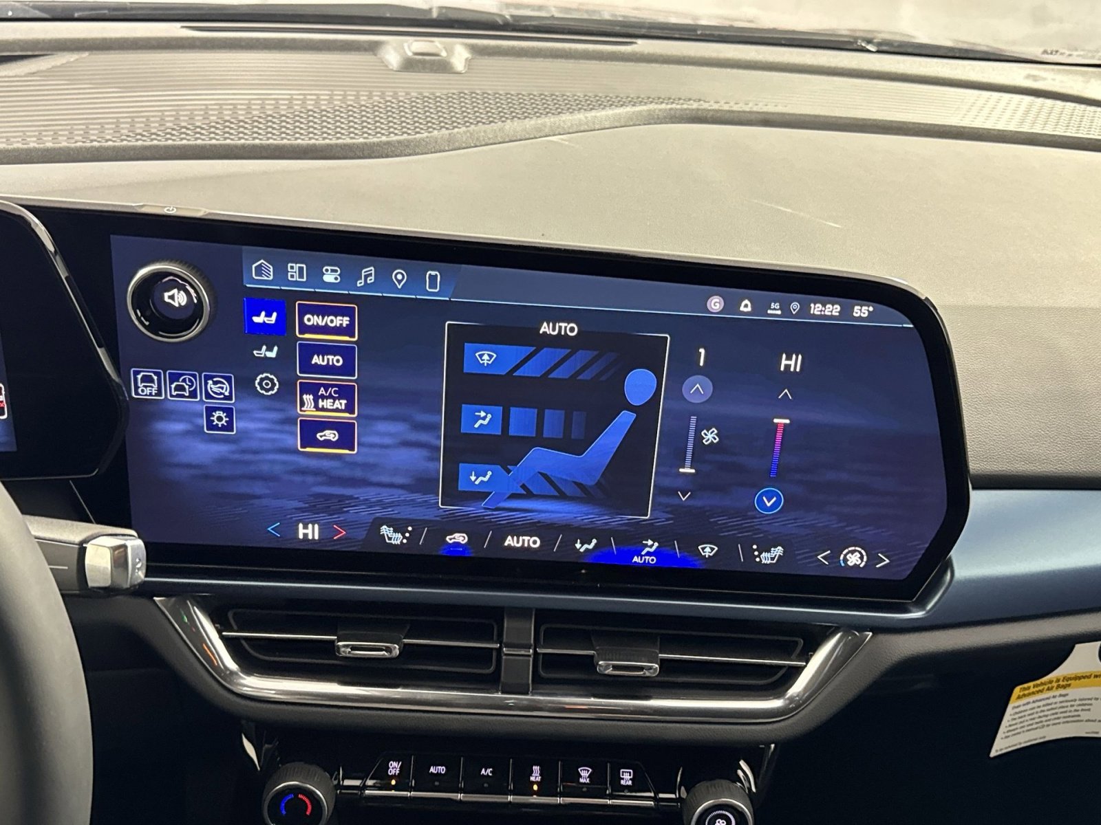 New 2026 Chevrolet Equinox EV LT image 21