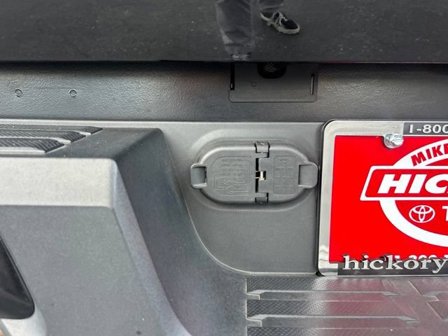Used 2024 Toyota Tacoma SR5 AWD/4WD image 9