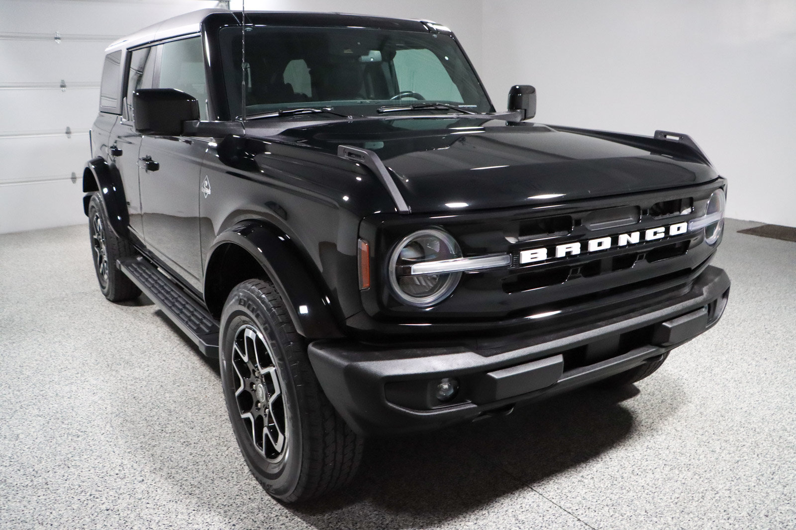Used 2022 Ford Bronco Outer Banks AWD/4WD image 5