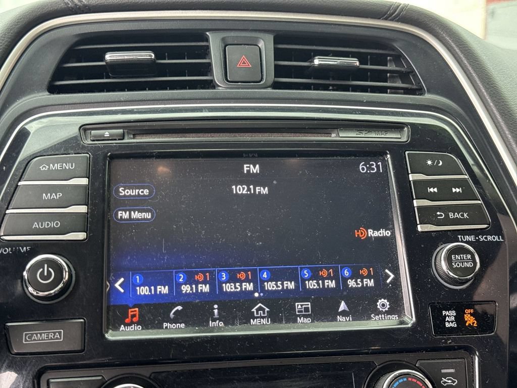 Used 2017 Nissan Maxima SR FWD image 19