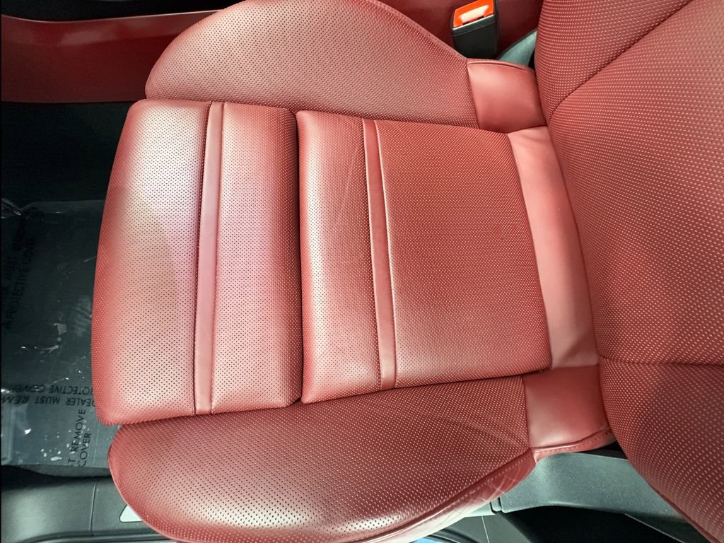 Used 2023 Porsche Cayenne Platinum Edition image 11