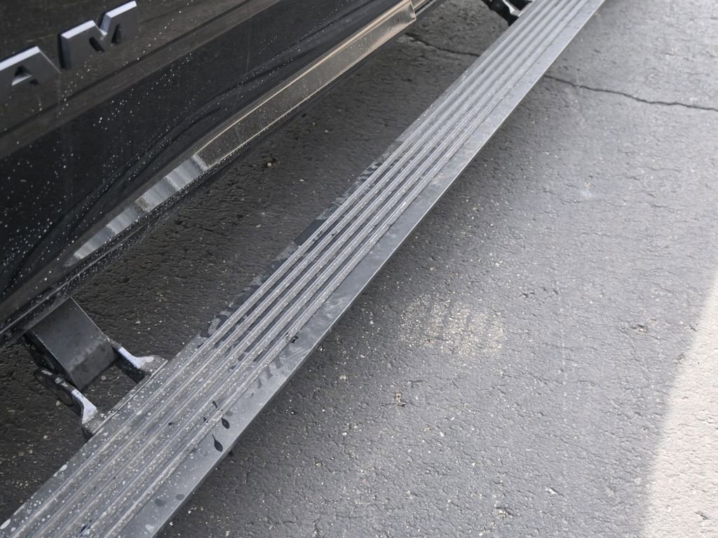 New 2026 RAM 3500 Limited image 10