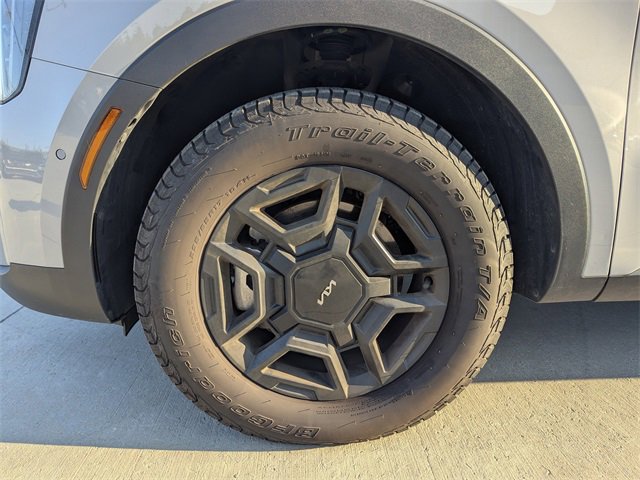 Used 2024 Kia Sorento SX Prestige w/ Sage Leather Package image 9