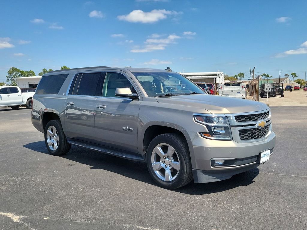 Used 2019 Chevrolet Suburban LT image 19