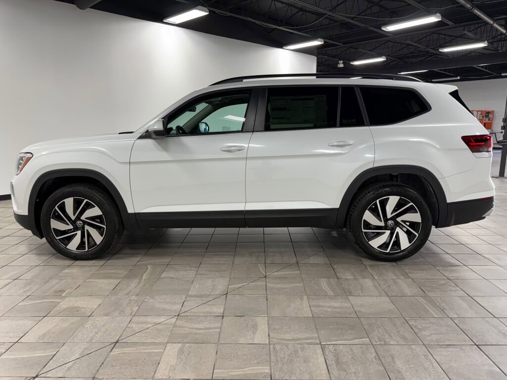 New 2026 Volkswagen Atlas SE image 4